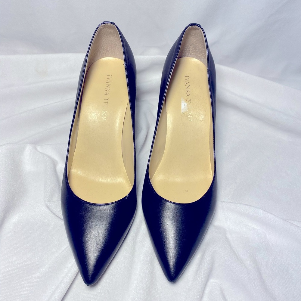 Ivanka Trump pointy toe pumps